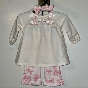 Cream & Pink Bow-Print Girls' Pajama Set